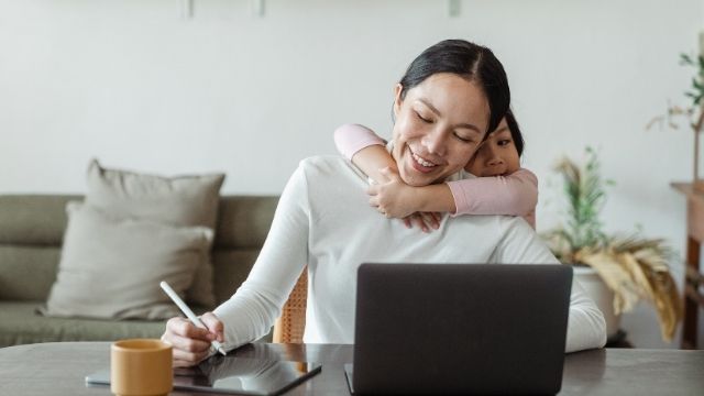 Como se Tornar Uma Assistente Virtual: Tudo o Que Precisa Saber