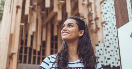 A Importância do Sorriso Perfeito para sua Foto de Perfil das Redes Sociais